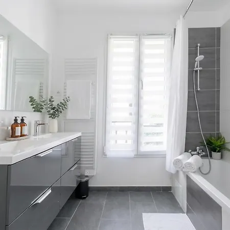 Furtivestay - Champs Elysees - Guersant Prázdninový dům