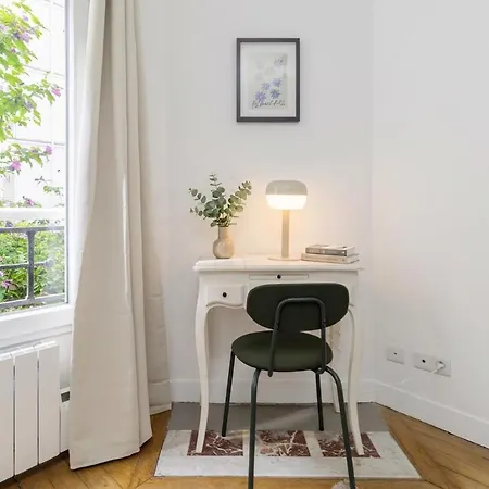 Charmante Maison 6pax Proche Arc De Triomphe Hébergement de vacances Paris