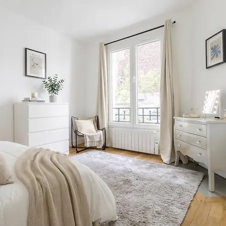 Furtivestay - Champs Elysees - Guersant *